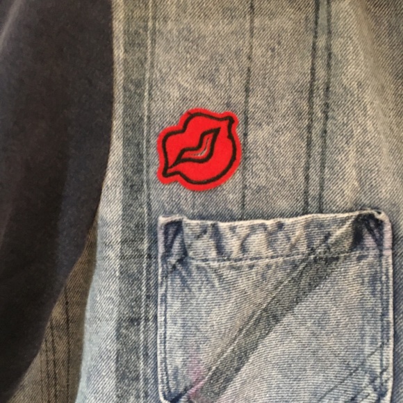 SOLD!!!! Vintage Havana Button Down Emoji Hoodie - Picture 3 of 5